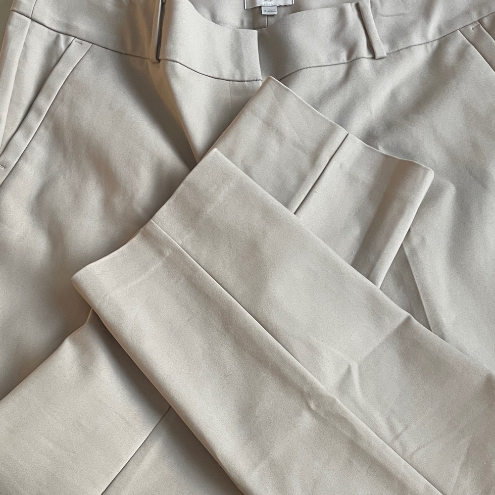 LOFT Curvy Skinny Ankle Cream Skinny Pants